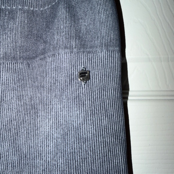 Fabletics Gray Ribbed Leggings - Picture 3 of 6